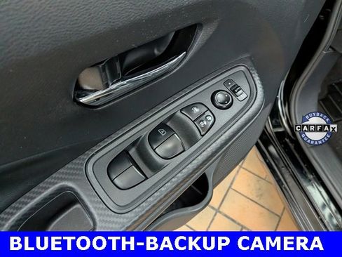 Used 2020 Nissan Versa SV w/ Trunk Package image 15