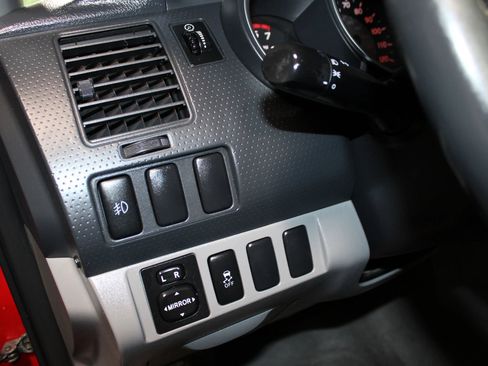 Used 2011 Toyota Tacoma PreRunner w/ SR5 Pkg #2 RWD image 19