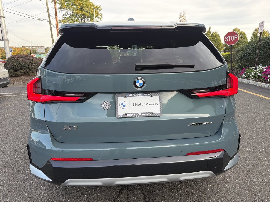 Used 2024 BMW X1 xDrive28i w/ Technology Package AWD/4WD image 13