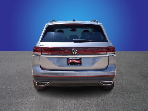 Used 2025 Volkswagen Atlas SE FWD image 5