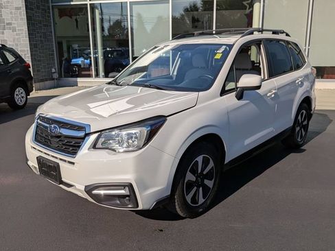 Used 2017 Subaru Forester 2.5i Premium AWD/4WD image 7