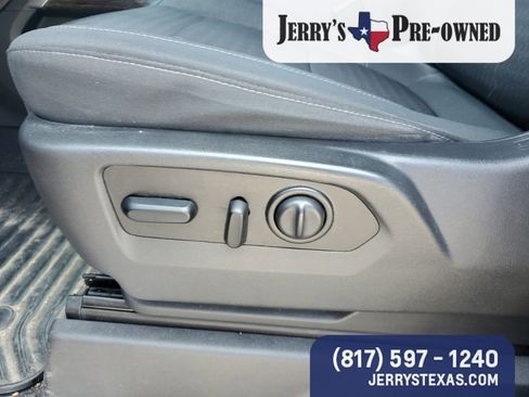 Used 2021 GMC Sierra 1500 Elevation w/ Preferred Package AWD/4WD image 12