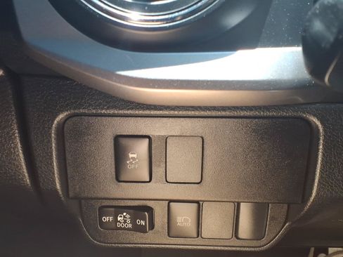 Certified 2023 Toyota Tacoma SR5 w/ Technology Package AWD/4WD image 20