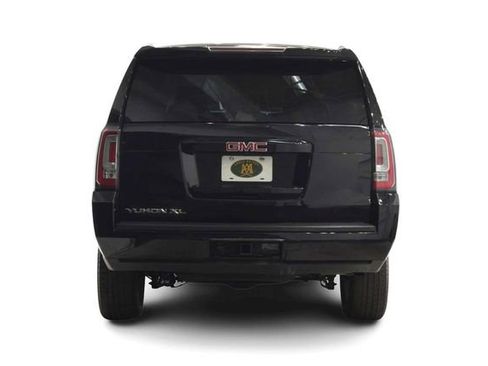 Used 2017 GMC Yukon XL SLT image 6