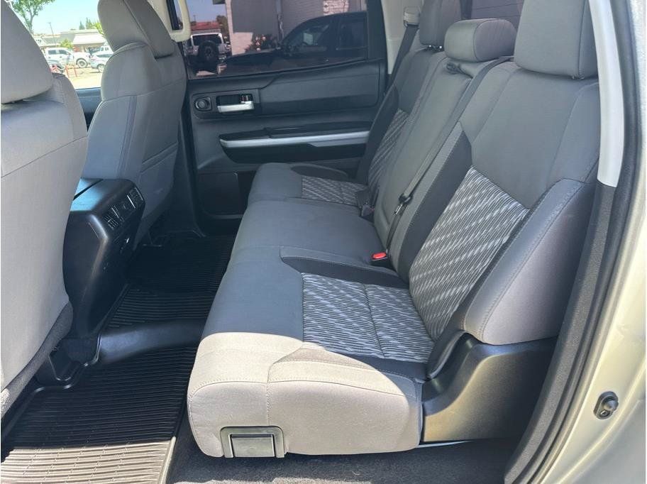 Used 2019 Toyota Tundra SR5 w/ SR5 Upgrade Package AWD/4WD image 16