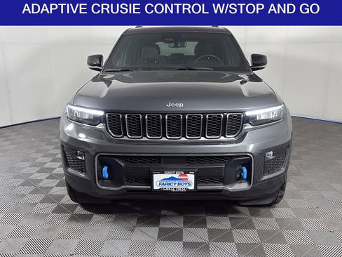 Used 2023 Jeep Grand Cherokee Overland w/ Luxury Tech Group IV image 4