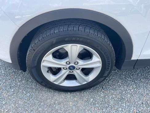 Used 2016 Ford Escape SE w/ SE Leather Comfort Package AWD/4WD image 28