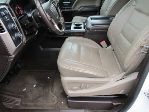 Used 2015 GMC Sierra 2500 Denali w/ Driver Alert Package image 18