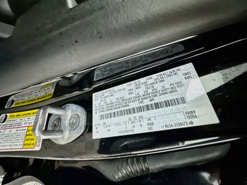 Used 2025 Ford Escape ST-Line Select AWD/4WD image 12