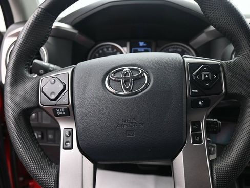 Used 2020 Toyota Tacoma SR5 image 21