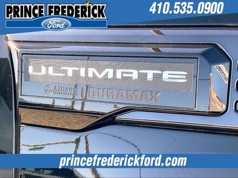 Used 2025 GMC Sierra 3500 Denali Ultimate image 8