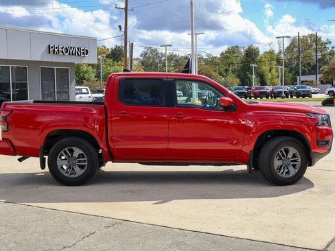 Certified 2025 Nissan Frontier SV image 20
