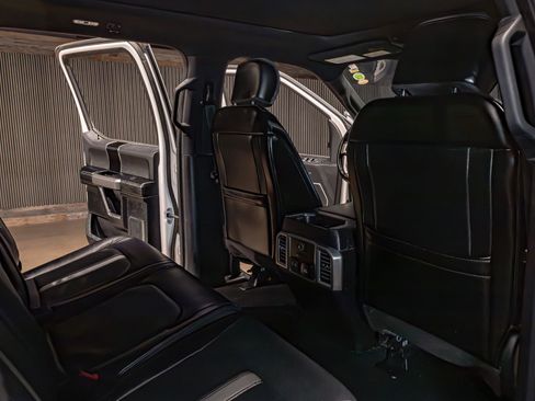 Used 2018 Ford F350 Platinum w/ Platinum Ultimate Package image 27