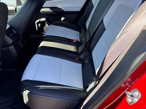 New 2025 Chevrolet Equinox EV LT image 23