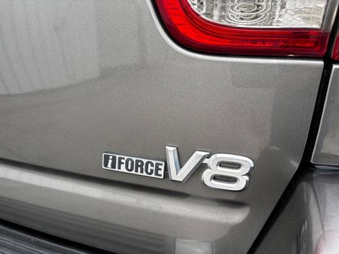 Used 2006 Toyota Sequoia SR5 image 4