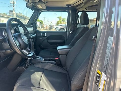 Used 2021 Jeep Wrangler Unlimited Sport AWD/4WD image 9