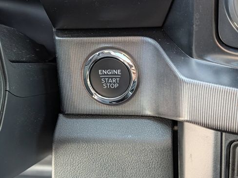 Used 2026 Ford F250 Platinum w/ FX4 Off-Road Package AWD/4WD image 22