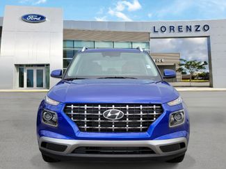 Used 2025 Hyundai Venue SEL FWD video 2