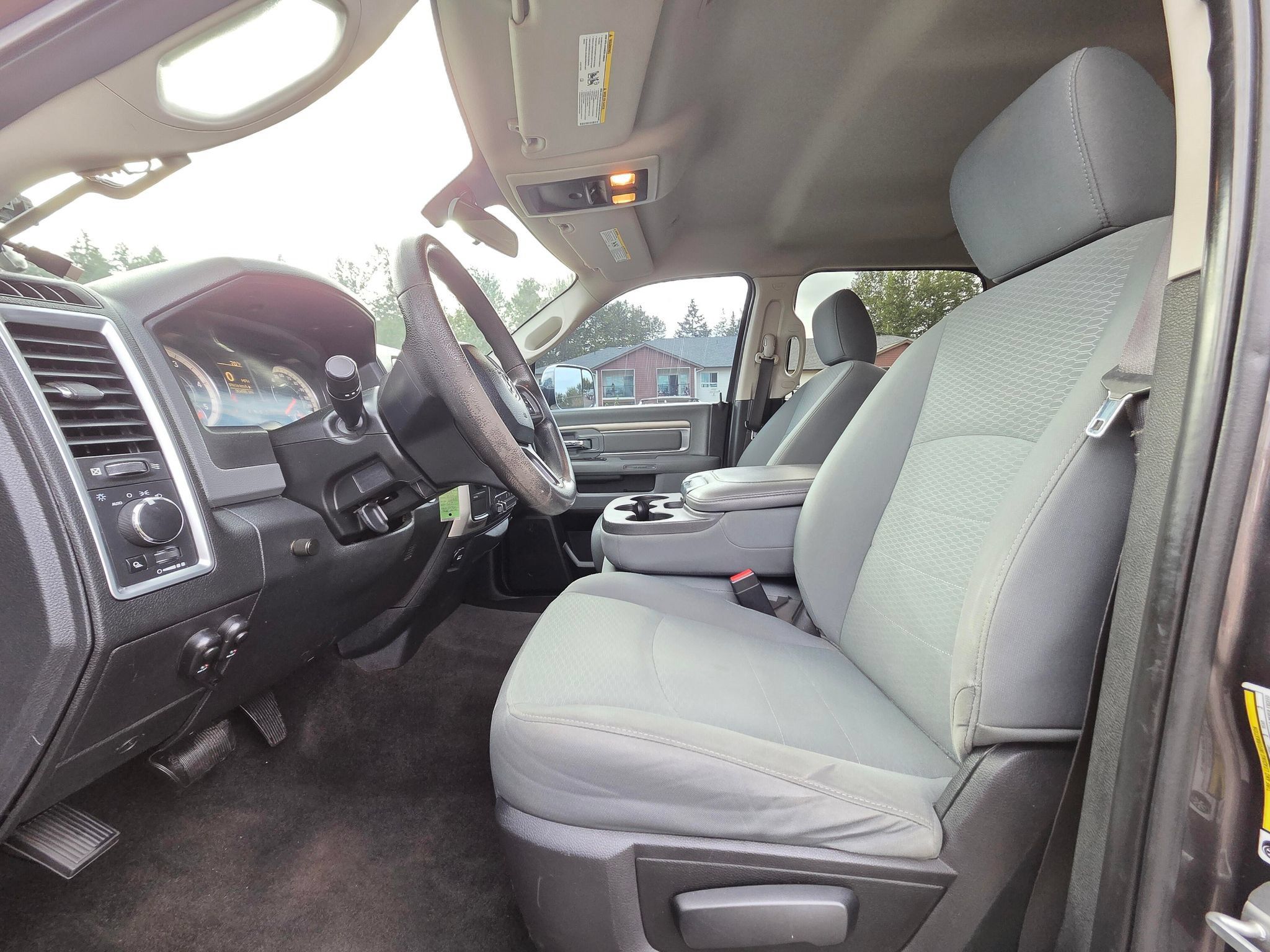 Used 2017 RAM 2500 SLT AWD/4WD image 26