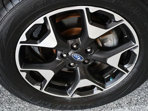 Used 2019 Subaru Crosstrek 2.0i Premium w/ Eyesight System AWD/4WD image 17