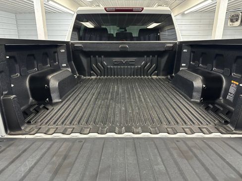 Certified 2023 GMC Sierra 1500 Elevation image 23