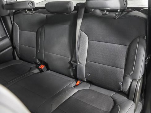 Used 2021 Chevrolet Silverado 1500 LT image 34