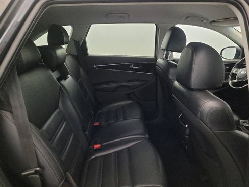 Used 2019 Kia Sorento EX AWD/4WD image 19