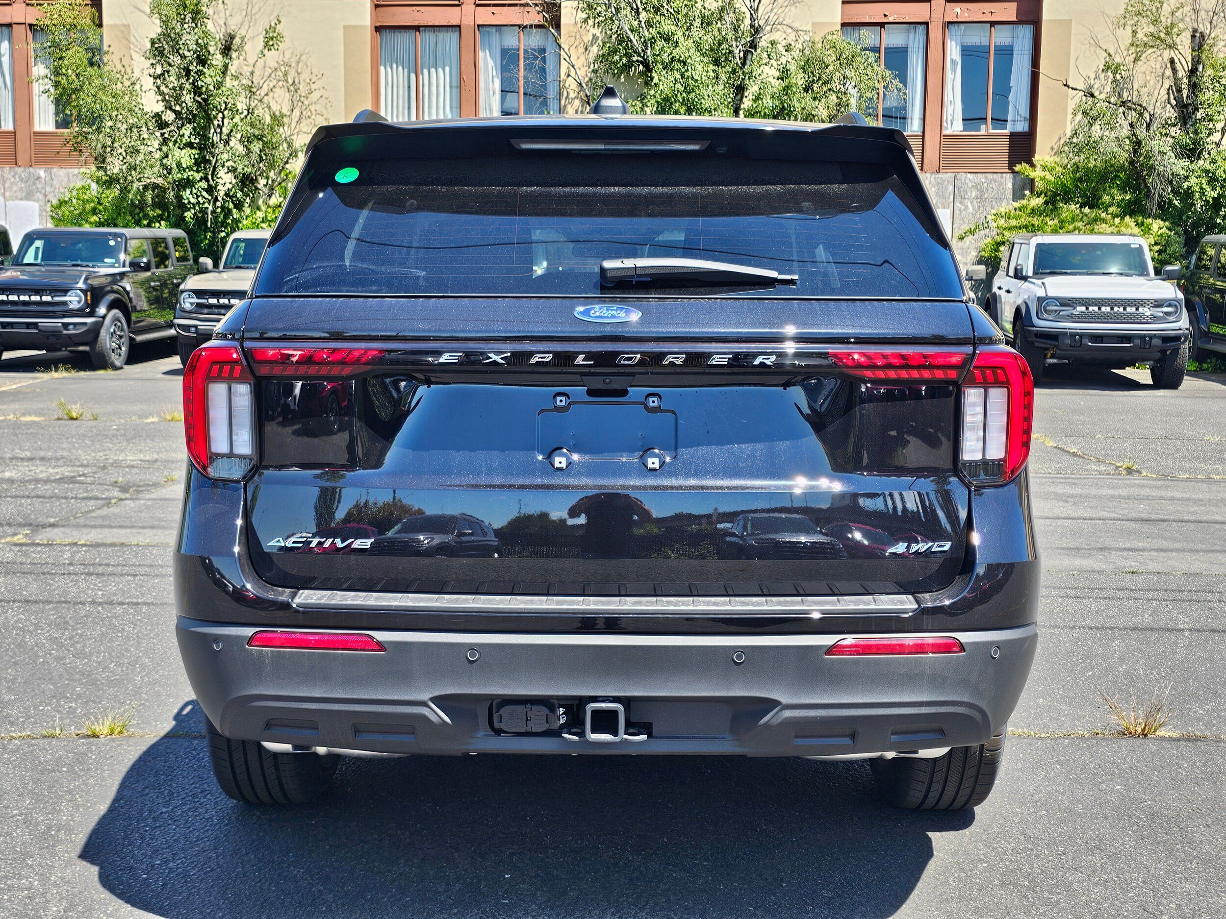 New 2026 Ford Explorer Active AWD/4WD image 4
