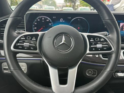 Used 2021 Mercedes-Benz GLS 450 4MATIC image 25