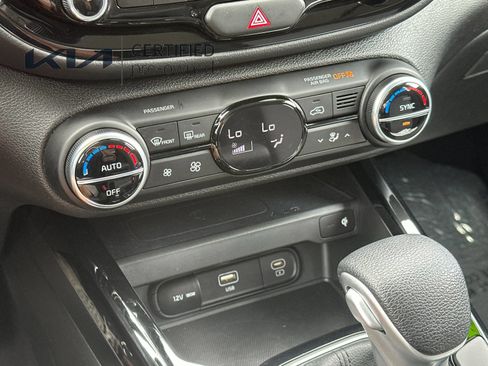Used 2024 Kia Soul S FWD image 22