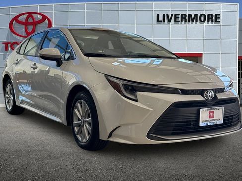 New 2026 Toyota Corolla XLE image 2
