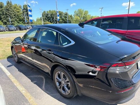 Used 2024 Honda Accord EX image 2