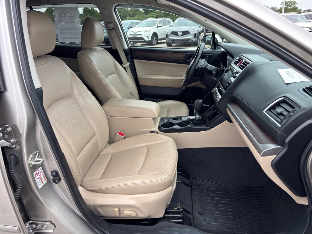 Used 2017 Subaru Outback 3.6R Limited AWD/4WD image 24