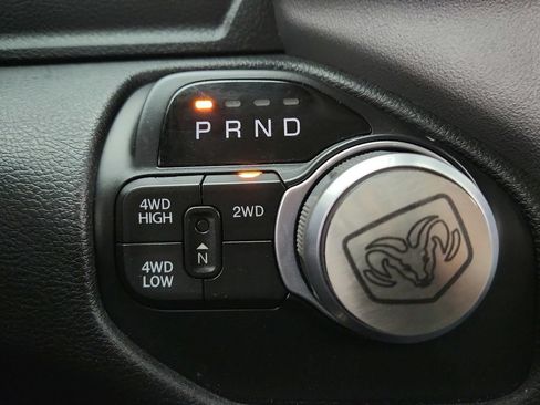 Used 2019 RAM 2500 Big Horn w/ Protection Group AWD/4WD image 16
