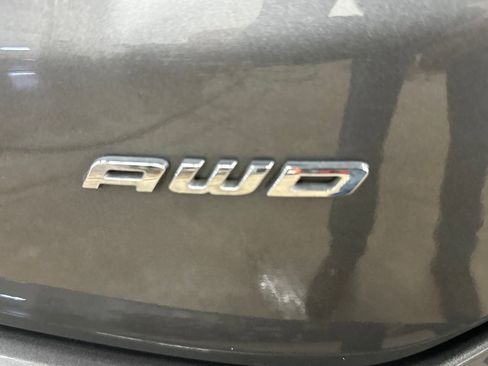 Used 2023 Ford Edge SEL image 39