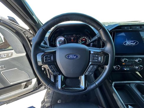 Used 2022 Ford F250 Lariat w/ Lariat Ultimate Package AWD/4WD image 5