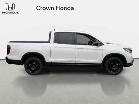 New 2026 Honda Ridgeline Black Edition image 6