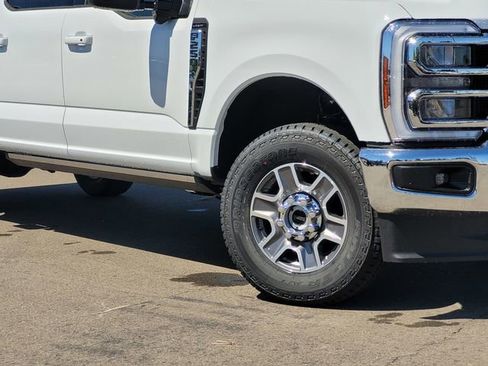 New 2026 Ford F250 Lariat w/ FX4 Off-Road Package AWD/4WD image 2