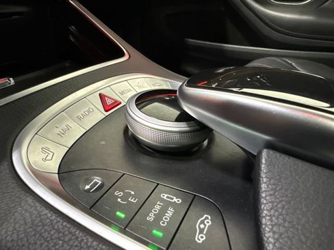 Used 2015 Mercedes-Benz S 550 4MATIC Sedan image 19