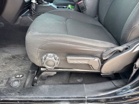Used 2021 Jeep Wrangler Unlimited Sport AWD/4WD image 19