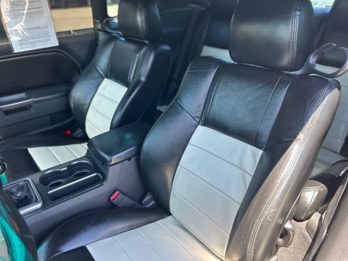 Used 2010 Dodge Challenger R/T RWD image 13