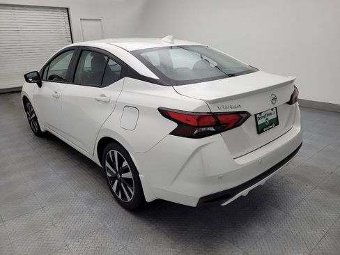 Used 2022 Nissan Versa SR image 5