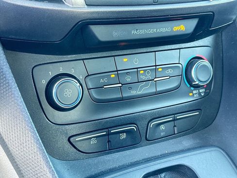 Used 2020 Ford Transit Connect XL image 16