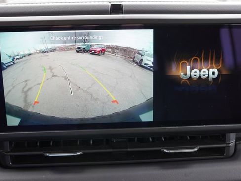 Certified 2025 Jeep Wrangler Unlimited Rubicon 4xe w/ Safety Group image 36