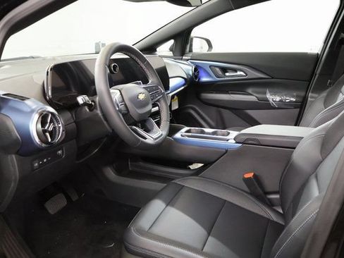 New 2026 Chevrolet Equinox EV LT FWD image 12
