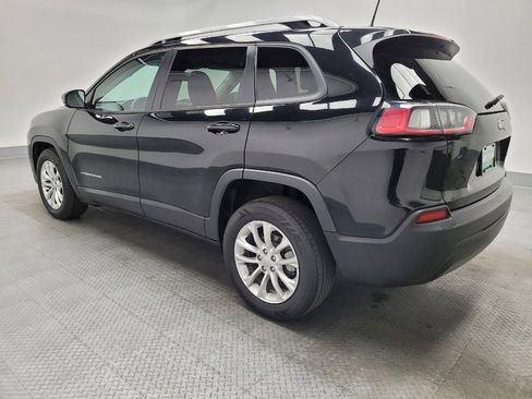 Used 2021 Jeep Cherokee Latitude image 3