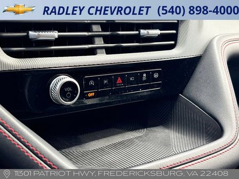Used 2025 Ford Explorer ST-Line w/ ST-Line Street Pack AWD/4WD image 10