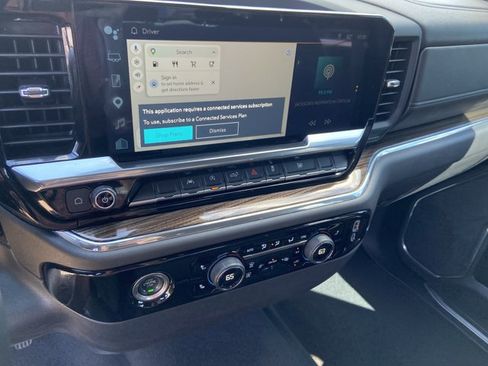 Used 2024 Chevrolet Silverado 1500 LT AWD/4WD image 39