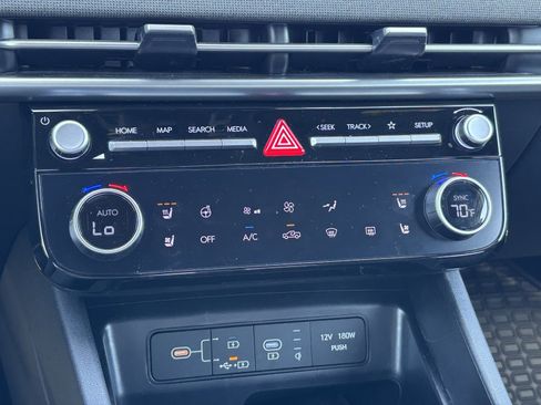 Used 2025 Hyundai Santa Cruz Limited image 10