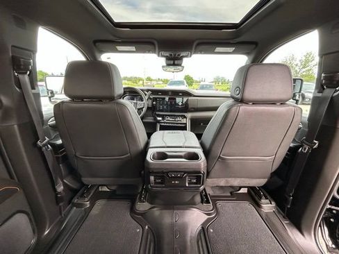 Used 2024 GMC Sierra 3500 AT4 w/ AT4 Premium Plus Package AWD/4WD image 43